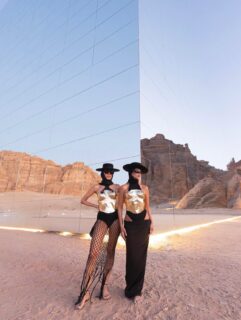 The beautiful @pittybernad wears the Friday skirt 🖤