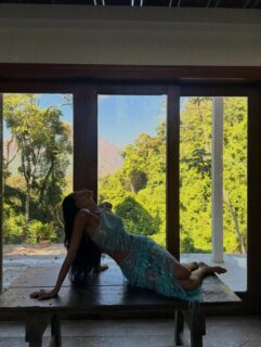 Muse @thammysalcedo stuns in the Hiba set ✨